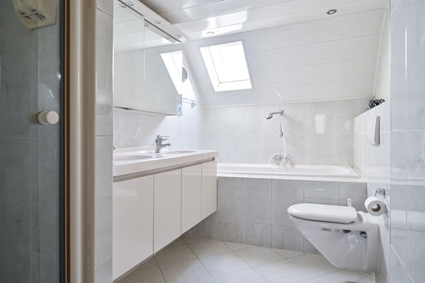 Medium property photo - Spreeuwenhoek 13, 3201 JM Spijkenisse